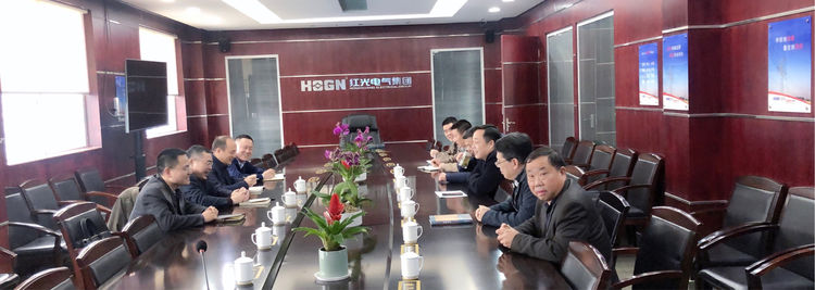 大力支吃祗业高质量发展，，，，，，，，推进实体经济健全成长